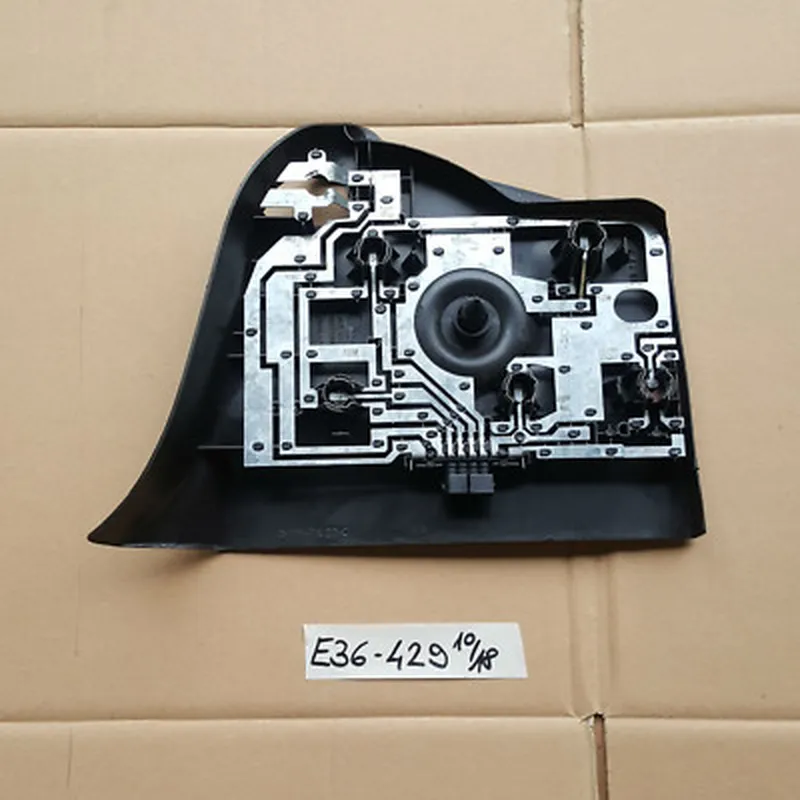 BMW E36 Compact Platine Lampenträger hinten LINKS Leuchtmittelträger 9404429