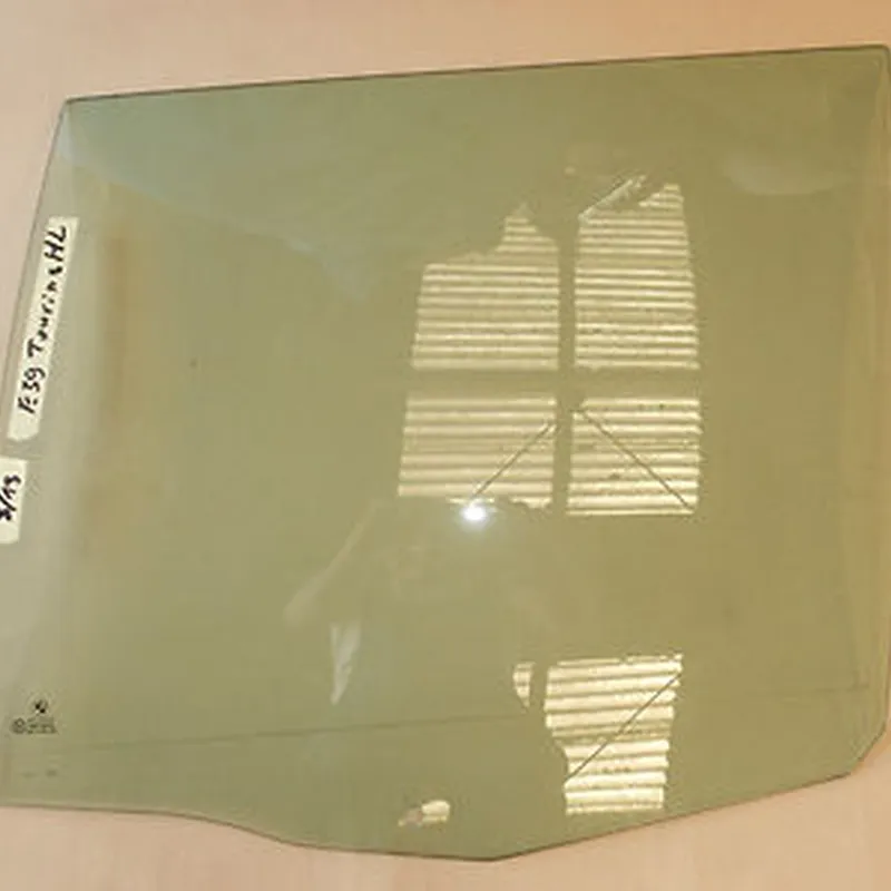 BMW E39 Touring Seiten Scheibe / Fenster Glas HINTEN LINKS  ABHOLUNG