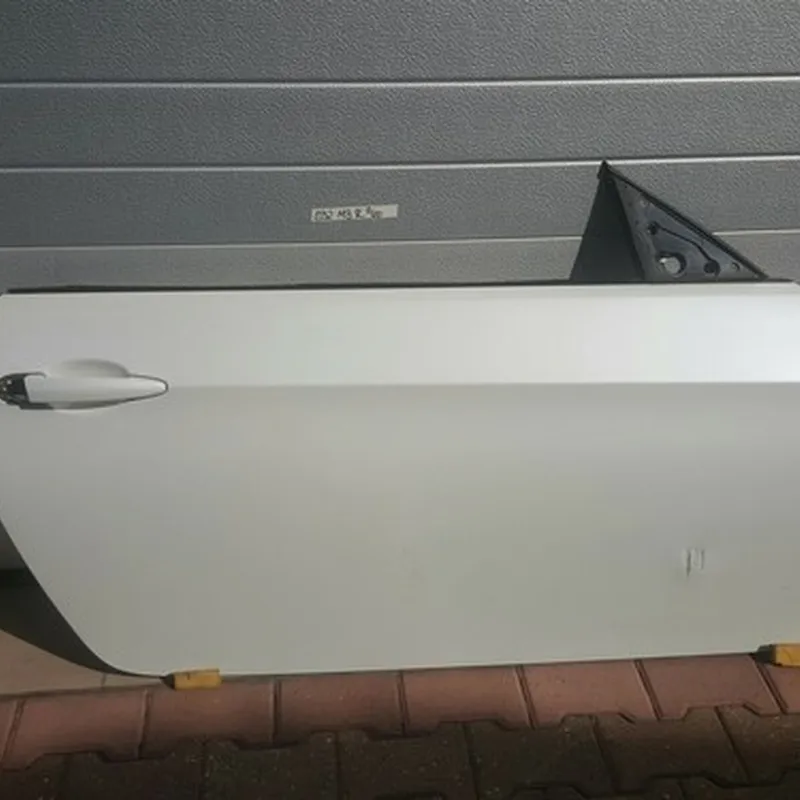 BMW E92 E93 M3 Bei Fahrer Tür Seiten Türe VORNE rechts oder links weiss Beule