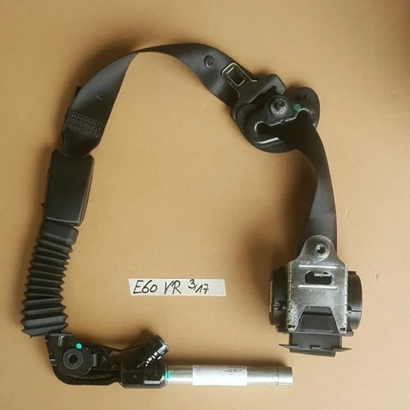 BMW E60 / E61 Sicherheitsgurt 7149510 Ober Gurt + Patrone VORNE RECHTS 