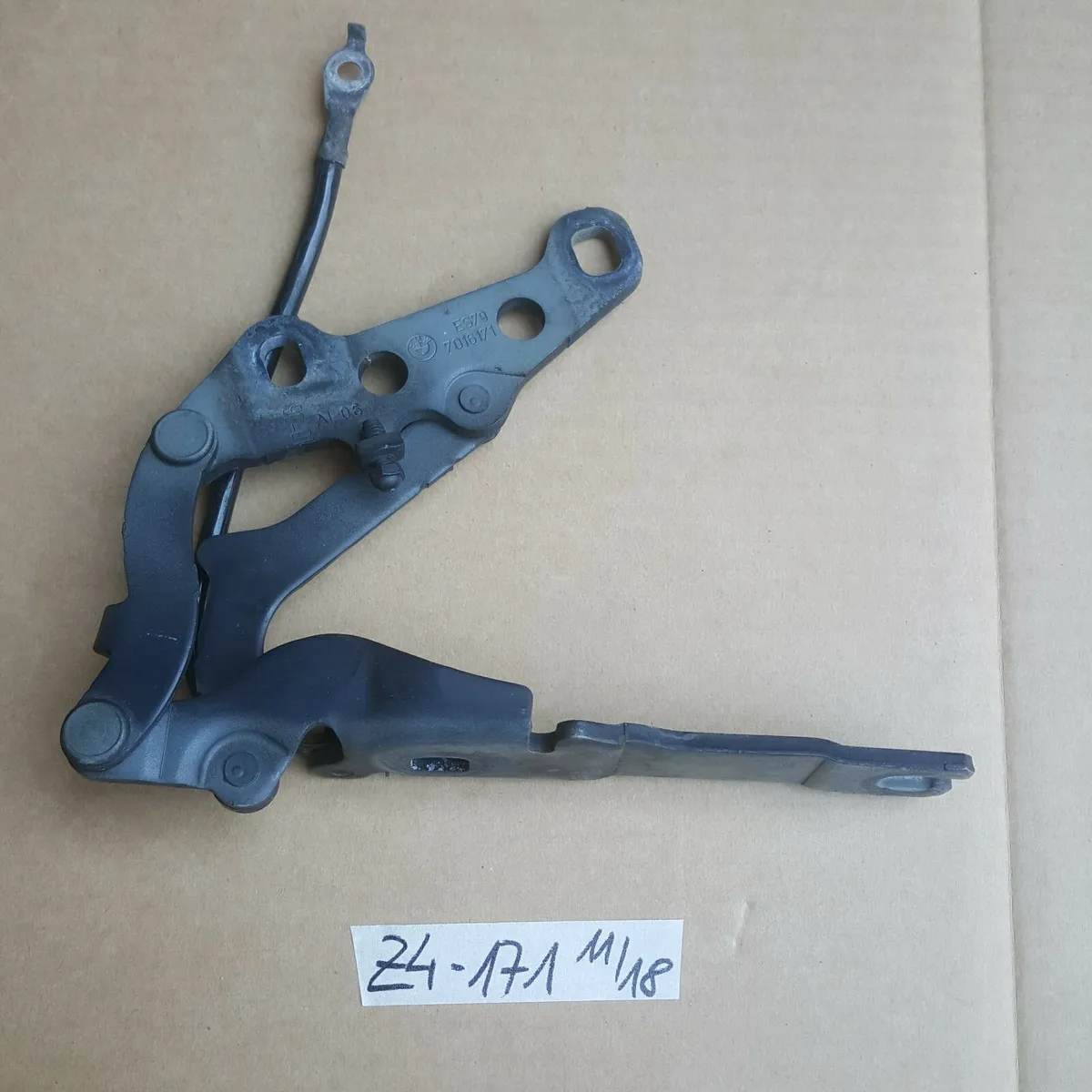 BMW Z4 E85 Scharnier Motorhaube Gelenk für Frontklappe Haube LINKS 7016171  
