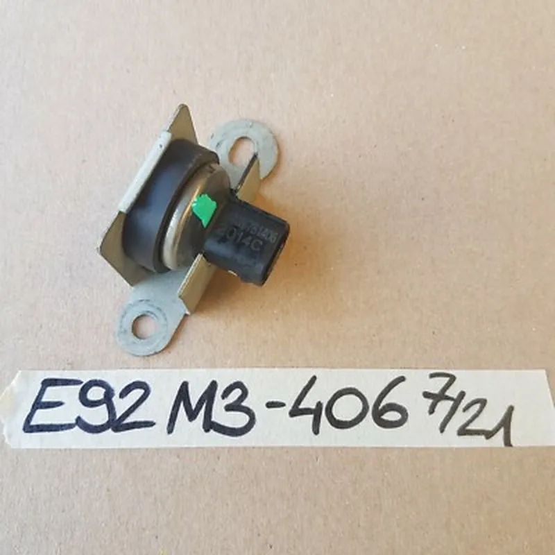 BMW E90 E92 E93 M3 E60 M5 E63 E64 M6 Beschleunigungssensor 6781406