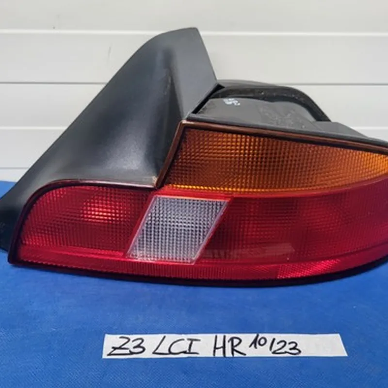 BMW Z3 Roadster Facelift Rückleuchte Rücklicht Bremslicht RECHTS 8379222