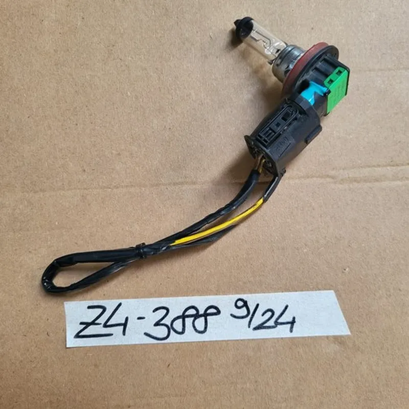 BMW 3er E90 E91 E92 E93 / Z4 E85 E86 Nebel Scheinwerfer Stecker 6907388 + Birne 