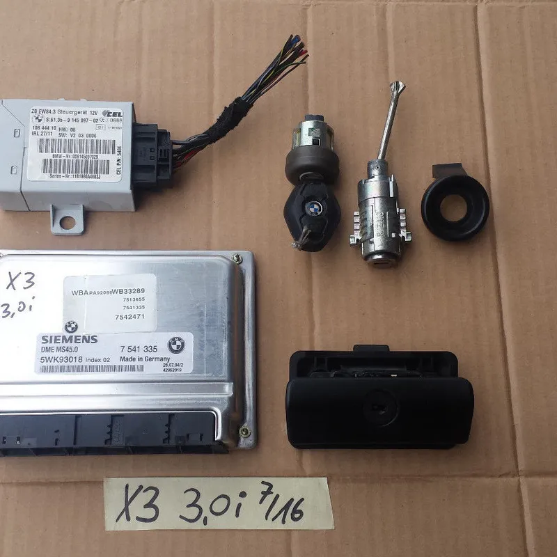 BMW  X3 E83 Motor Steuergerät  Grundsteuergerät 7542471 + EWS + Schlüssel