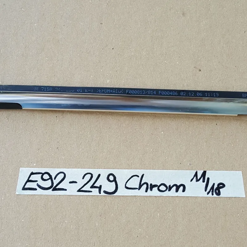 BMW E92 E93 Zierleiste Schachtabdeckung außen RECHTS Leiste Chrom 7158249 / -250