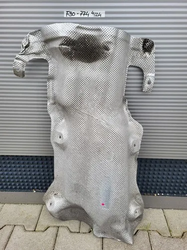 BMW F30 F31  F32 F33 F36 Hitzeblech Wärmeisolierung Tank 7241774
