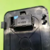 BMW Z4 E85 E86 Blende Mittelkonsole 7053091 mit AUX In Buchse 6930561
