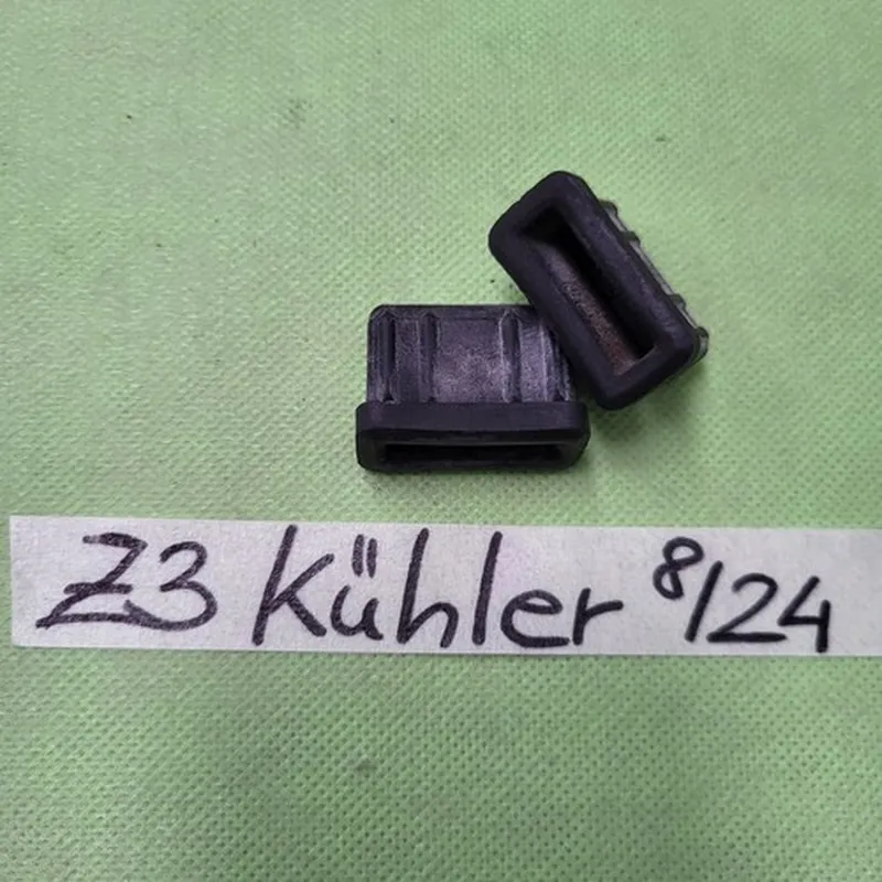 BMW E30 / E36 / Z3 Kühler Gummi Stopfen für Wasserkühler  Blende