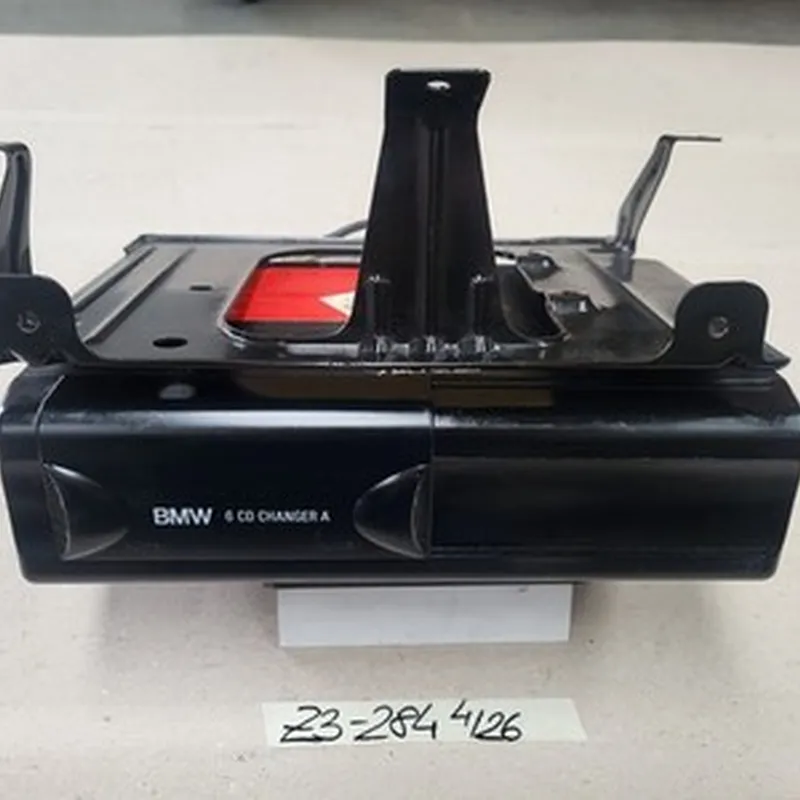 BMW Z3 Roadster Coupe CD Wechsler 8360284 + 6 Fach Magazin Changer + Halter