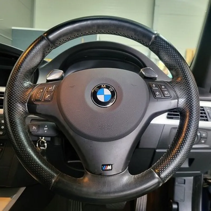 BMW E90 E91 E92 E93 E82 E87 MFL Lenkrad  Multifunktion Leder Lenker Schaltwippen