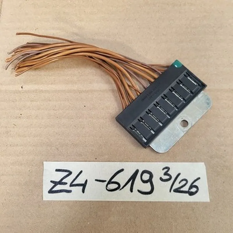 BMW Z4 E85 E86 E34 E36 E46  Z3 Masse Kabel Verteiler 8366619
