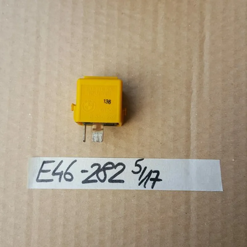 BMW E46 Verbindungsstecker / Relais gold gelb  hinter Handschuhkasten 8366282