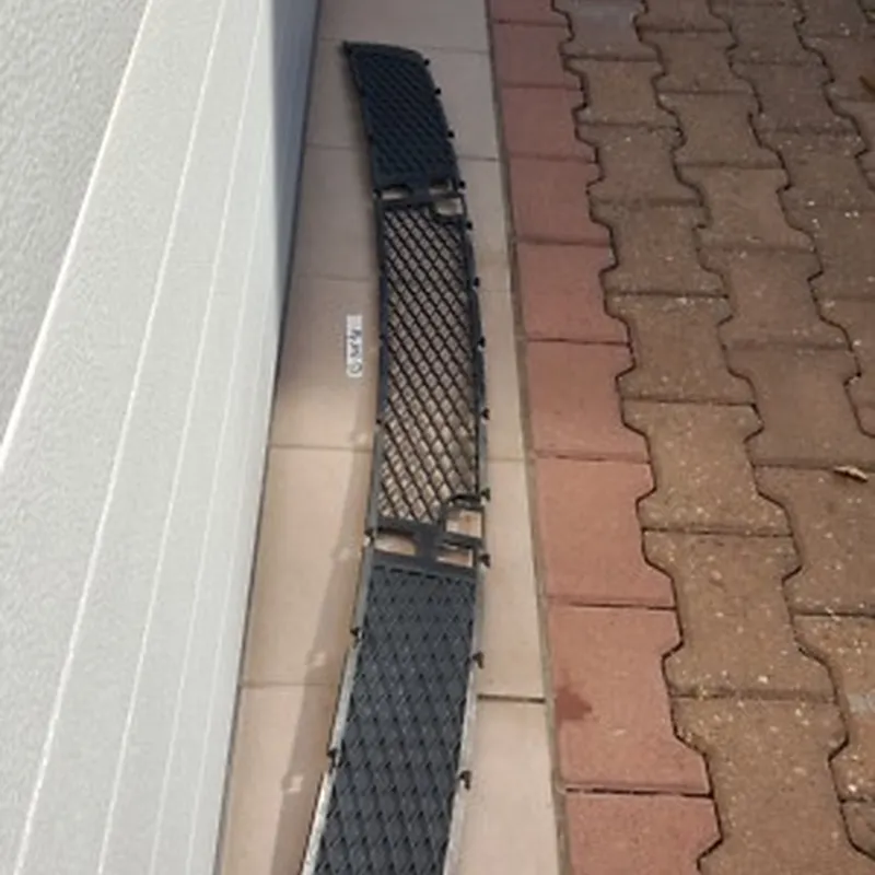 BMW X3  Gitter Stossfänger 3400908 Plastik Blende Verkleidung Stoßstange VORNE