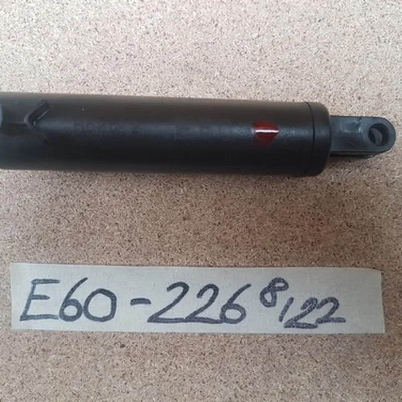 BMW 5er E60 E61 Handschuhfach Dämpfer 7119226