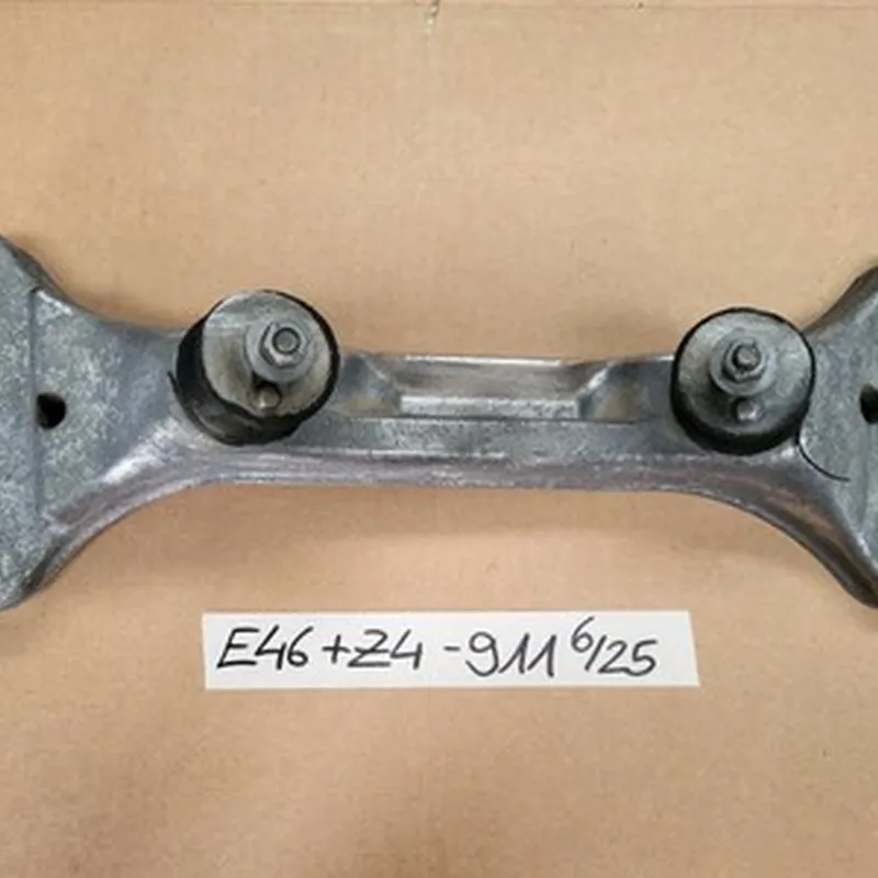 BMW Z4 E85  E46  E89 Getriebe Halterung Träger Halter / Getriebeträger 6769911