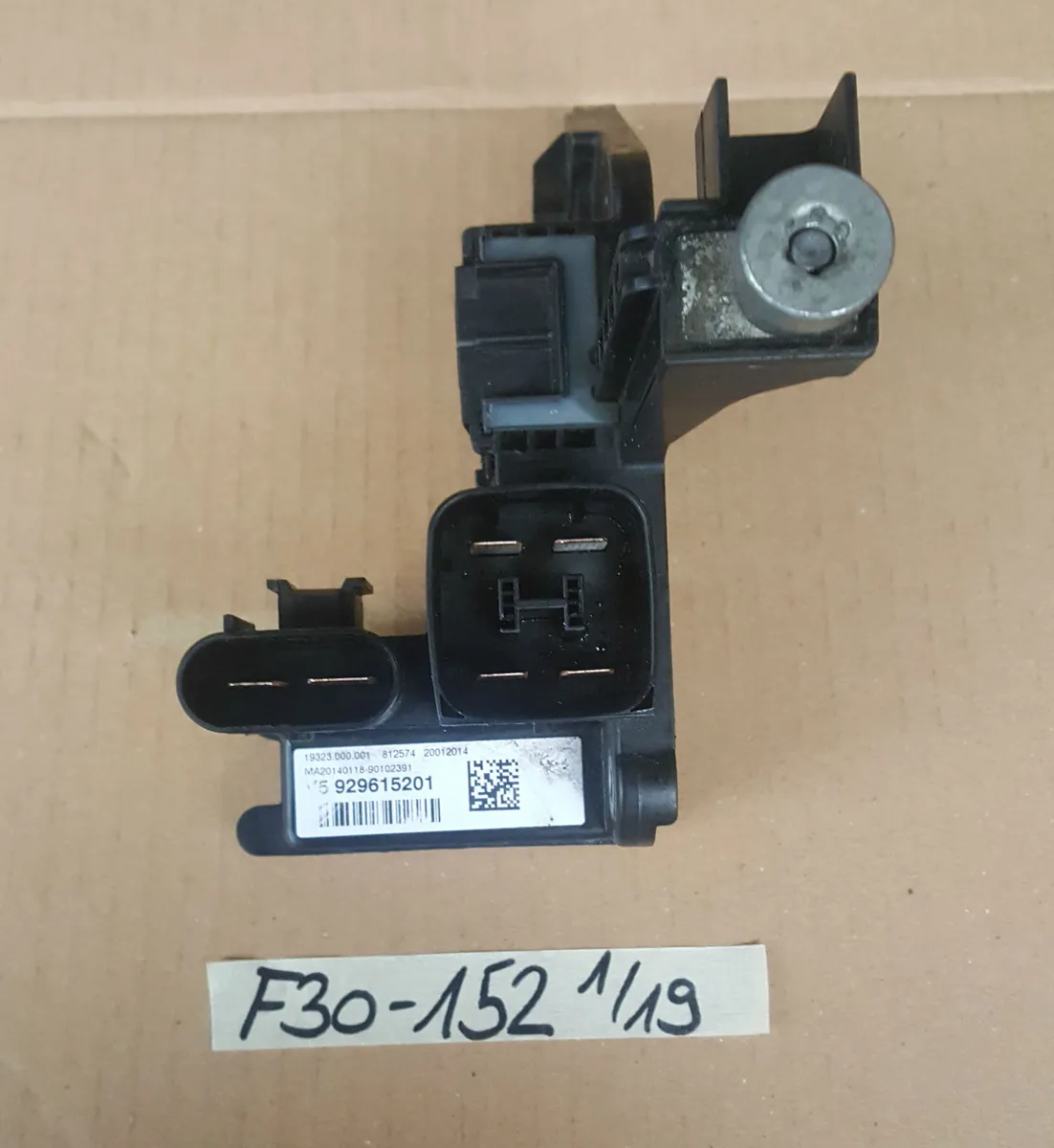 BMW F20 F21 F30 F31 F32 F33 F34 Sensor Verteiler Fremdstartstützpunkt 9296152