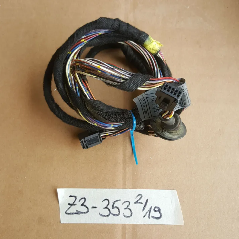 BMW Z3  Roadster Kabel für Leselampe am Himmel Innen Leuchte Mitte oben 8401353