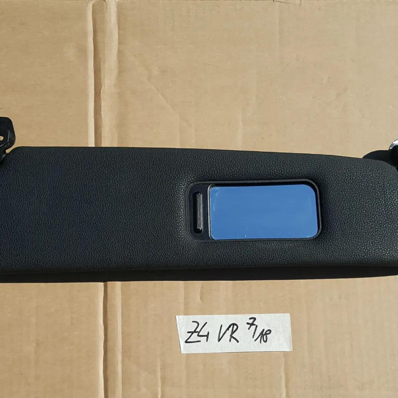 BMW Z4  E85 Sonnenblende Sonnen Schutz Blende schwarz VORNE RECHTS 7016666