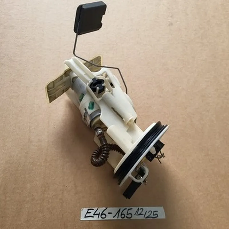 Benzinpumpe BMW E46 Kraftstoff Pumpe 1184165  Tankgeber