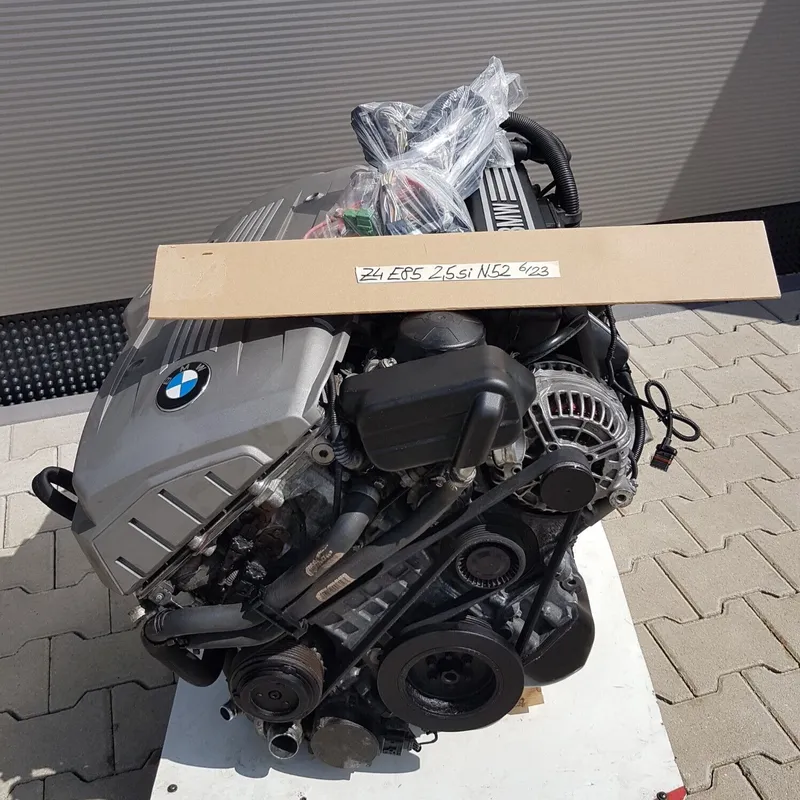 BMW Z4 E85 Motor 177 PS  2,5i Engine N52 Zylinderkopf ca. 103.000 Km ABHOLUNG