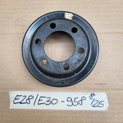 BMW E12  E21  E28  E30 E34  Z1 Riemenscheibe 1280958  M20 Motor Kurbelwelle