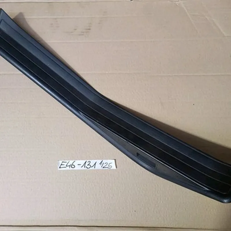 BMW E46 Limo Abdeck Leiste Einstiegsleiste Kantenschutz LINKS schwarz  8196131