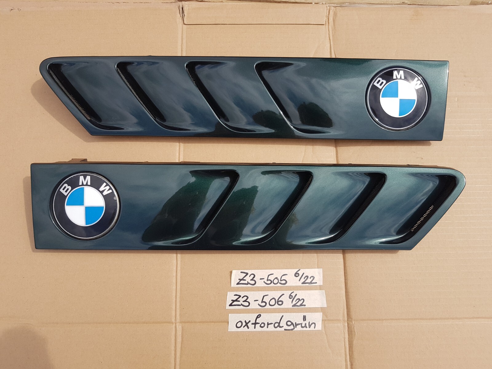 BMW Roadster Z3 Lufteinlass Ki​emen Ziergitter Motorhaube oxford grün R+L