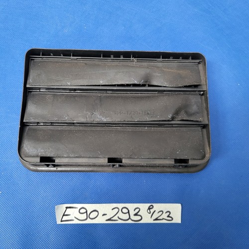 BMW 3er E90 E91 E93 LCI Verkleidung Blende Heckentlüftung Klappe 6962293