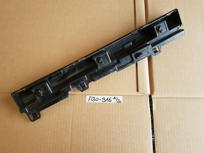 BMW F30 F31 F35 F80 Halteleiste Schweller Halter Leiste rechts 7256916
