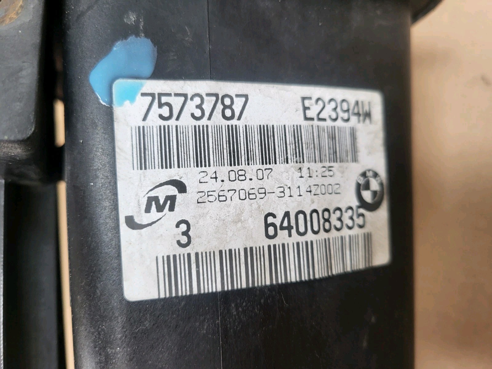 original BMW Z4 E85  Kühlwasser Ausgleichsbehälter für Wasser Kühler 7573787
