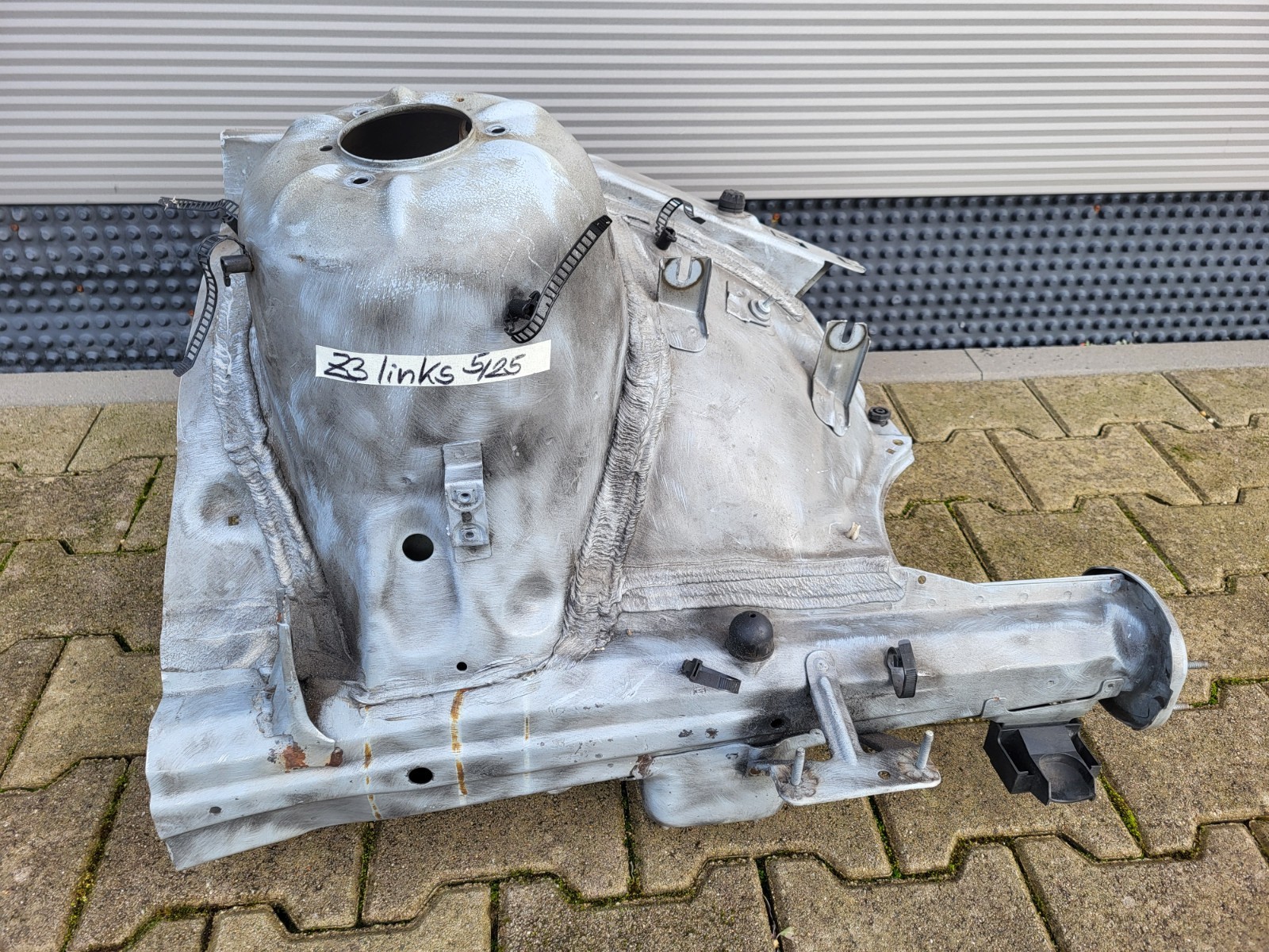 BMW Z3 Radhaus Träger Hälfte Spitze Längsträger Dom Reparaturblech LINKS