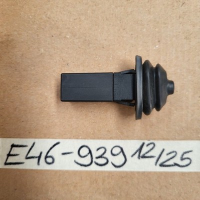 BMW E46 X3 E83 E90 E91 E92 E60 E61  Tank Deckel Feder Anschlag Puffer 8228939