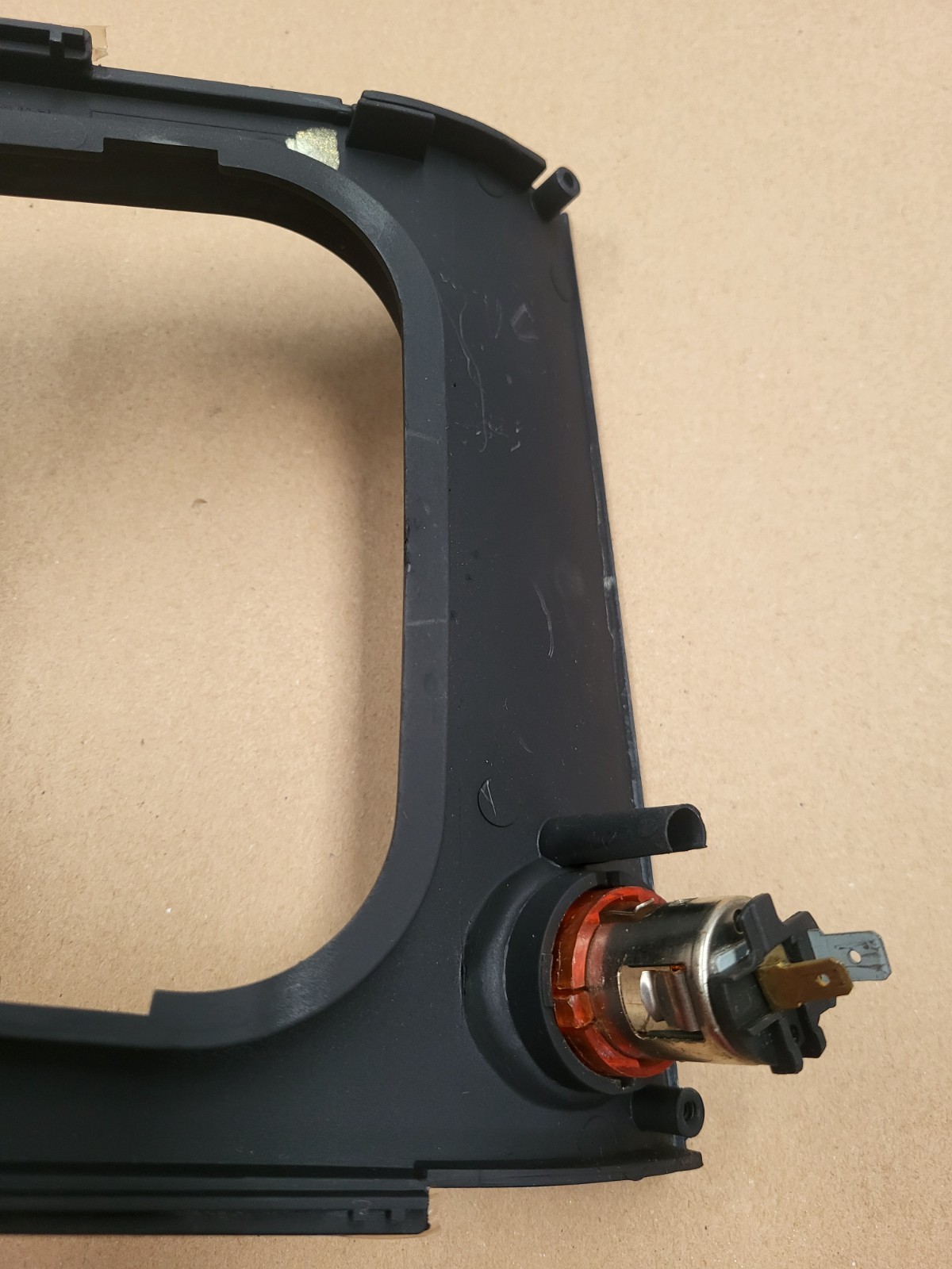 BMW Z3 Mittelkonsole Blende schwarz Verkleidung Schaltsack  8398850 Zigaretten A