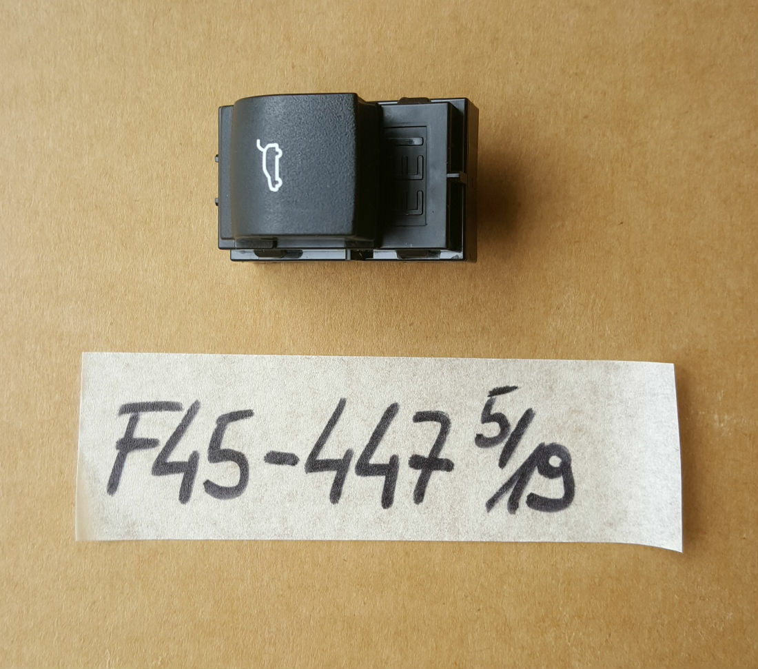 BMW  2er F45 F46 X1 Kofferraum Schalter Heckklappenbetätigung 9299447