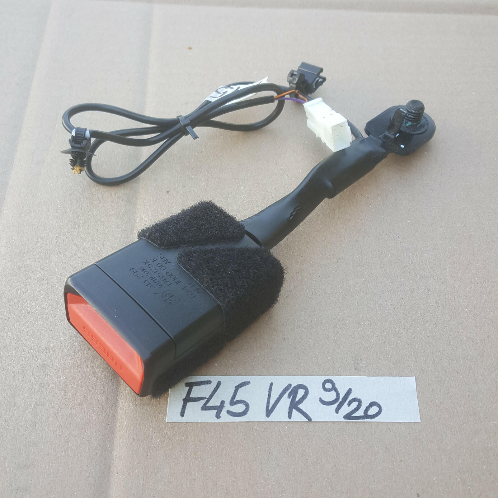 BMW 2er F45 F46 Gurtstraffer Gurt Strammer Gurt Schloss VORNE RECHTS 7313298