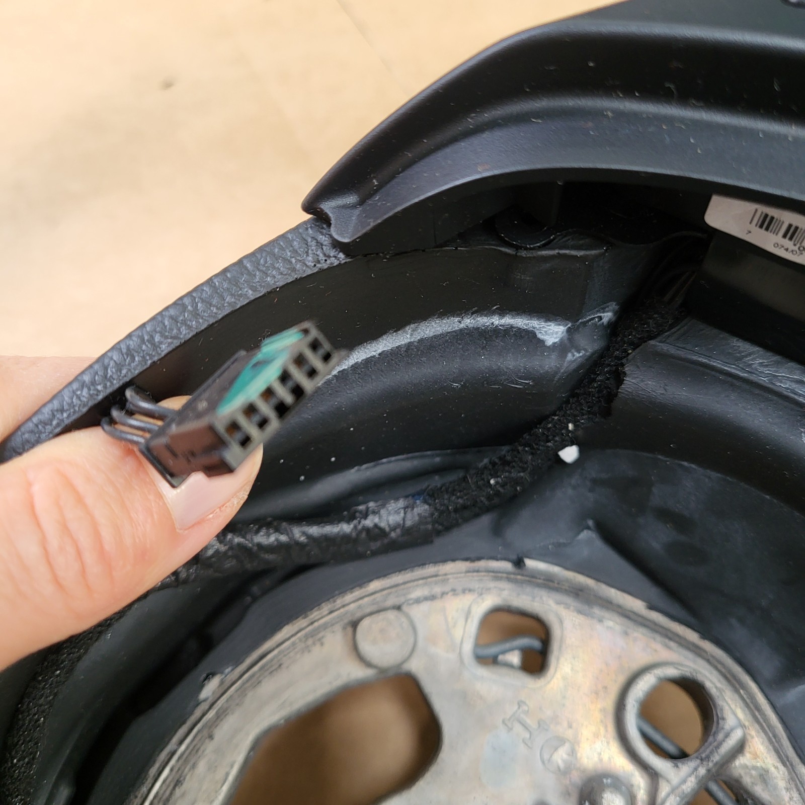 BMW E90 E91 E92 E93 E81 E82 E87 MFL Lenkrad  Multifunktion Leder Lenker 6764547