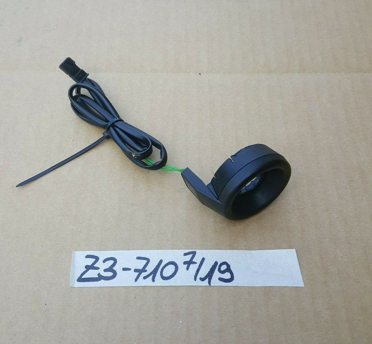BMW E39 + E36  Z3 Steuergerät Ring Antenne 8364710 mit Kabel Stecker