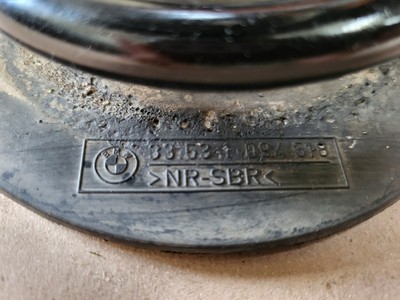 Federn BMW Z4 E85 Spiral Tonnen Fahrwerks Schrauben Feder HINTEN rechts + links