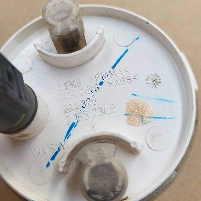 BMW Z4 E85 E86 Seiten Blinker weiß im Kotflügel VORNE RECHTS Beifahrer Seite