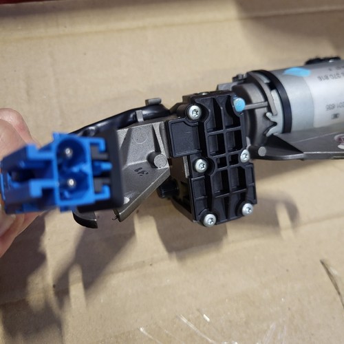 BMW Z4 E85 E36 E46 Cabrio Verdeck Motor 8370816 Dach Antrieb Verriegelung VORNE