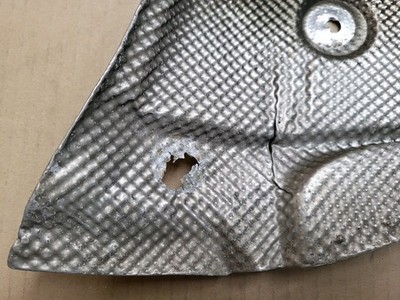 BMW Z3 Hitzeblech Wärmeisolierung Wärmeschutzblech 8398749