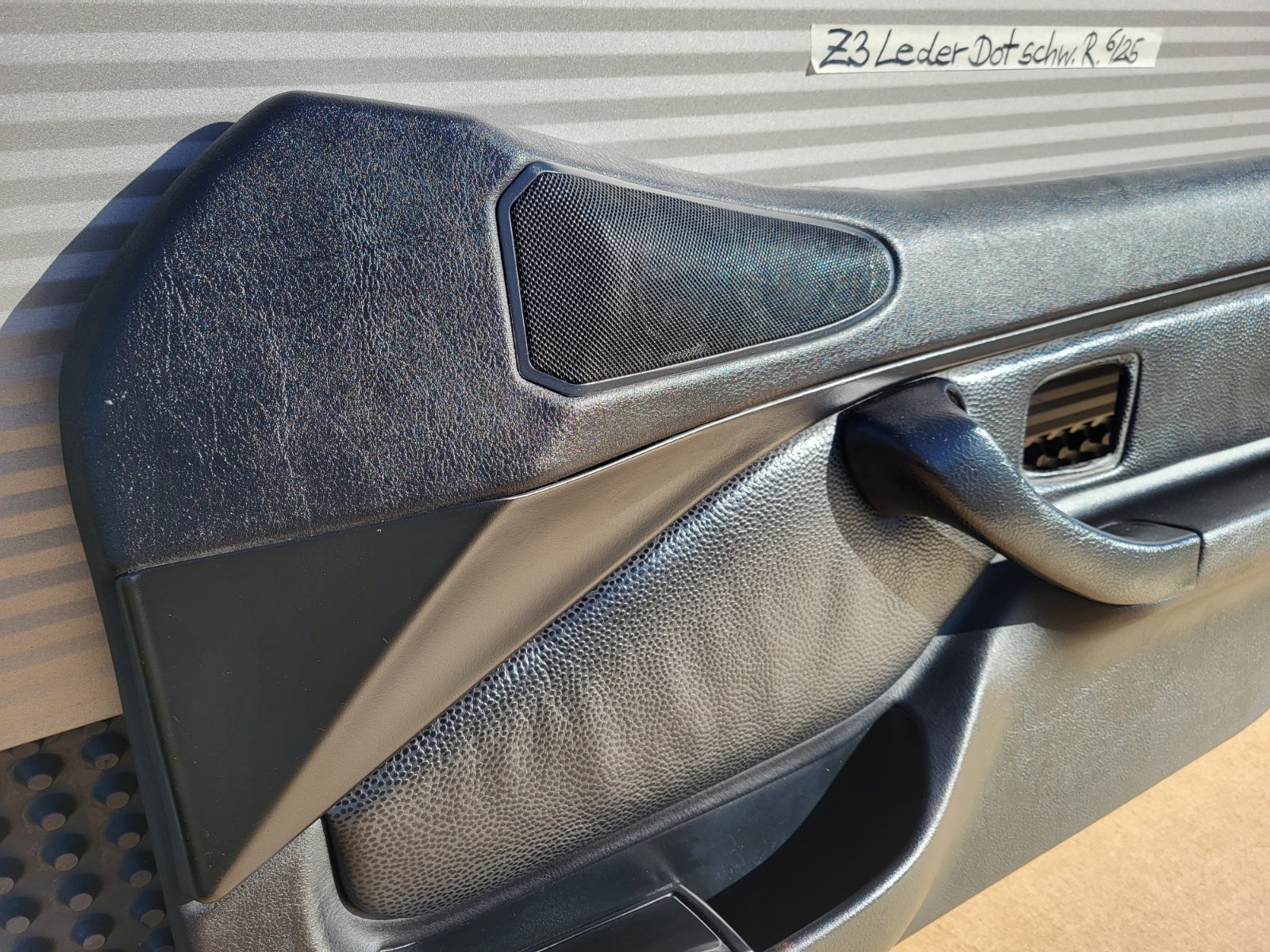 BMW Z3 Roadster  Tür Verkleidung Leder Dot Schwarz RECHTS + Tür Griff