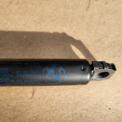 Original BMW E46 Cabrio Gasfeder  Dämpfer Gasdruckfeder Verdeck Kasten 8232767