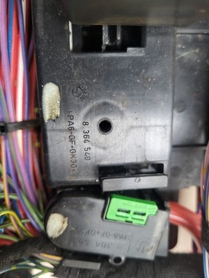 Original BMW E46 Cabrio  Sicherungskasten Relais Kasten +  Sicherungen 8364540