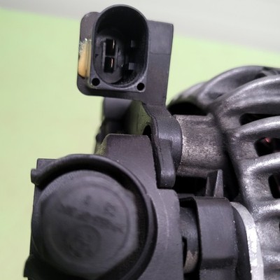 Generator BMW E46 E90 E91 E92 E81 E87 X3 E83 Z4 E85 Bosch Lichtmaschine 7532966