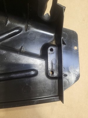 BMW Z3 Unterboden Abschluss Stoßstange Luftführung Motor Abdeckung 8397359 Macke