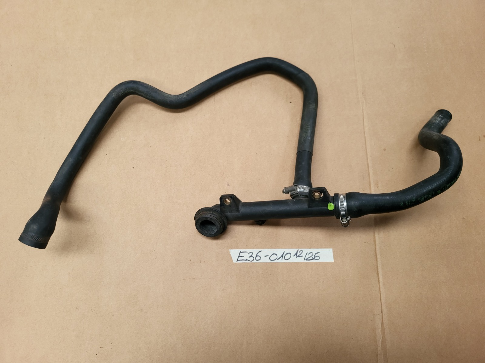 BMW E36 Schlauch Heizkörper-Motorrücklauf 1387010 Wasserschlauch 1743295