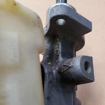 BMW E36 Behälter f. Bremsflüssigkeit Ausgleichsbehälter 1159183 Bremsktaftregler