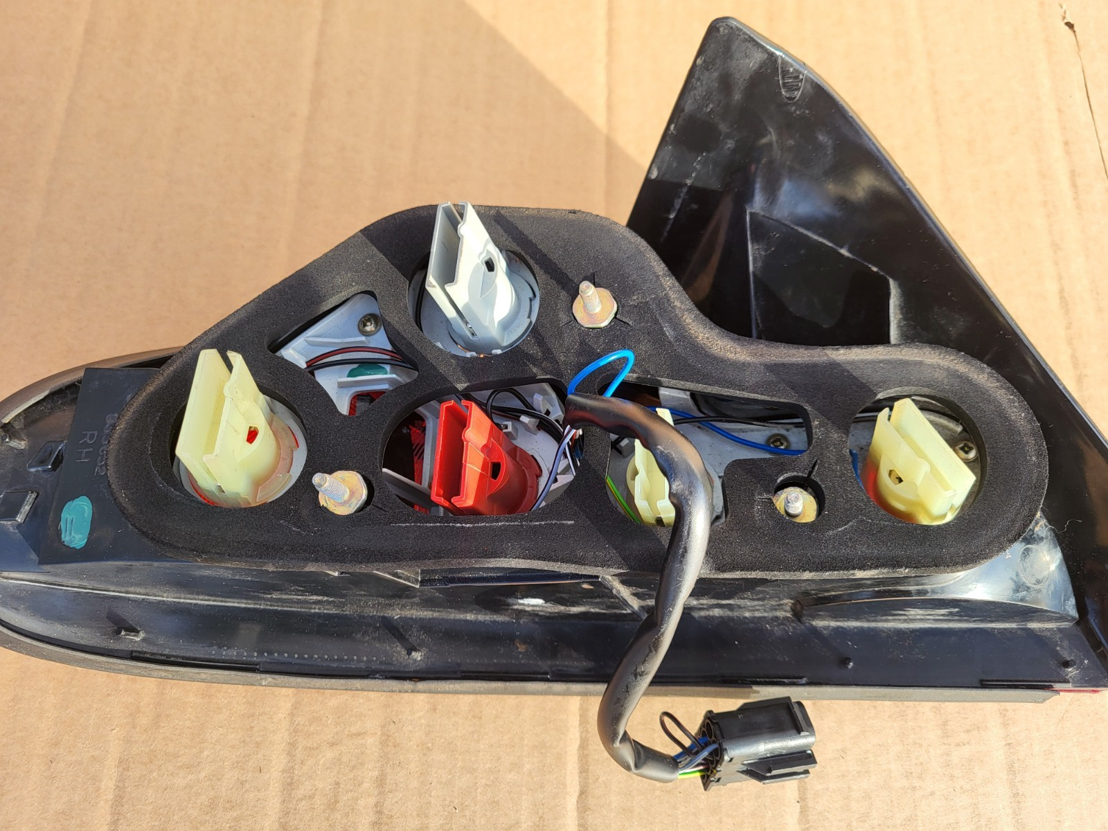 BMW Z3 Roadster Rückleuchte Rücklicht Bremslicht 8384512 RECHTS rot weiss